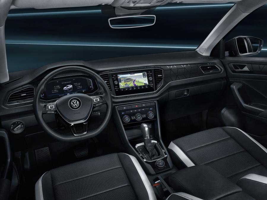 Торпедо Volkswagen T-Roc Black 2017 года  (фото 6 из 7)
